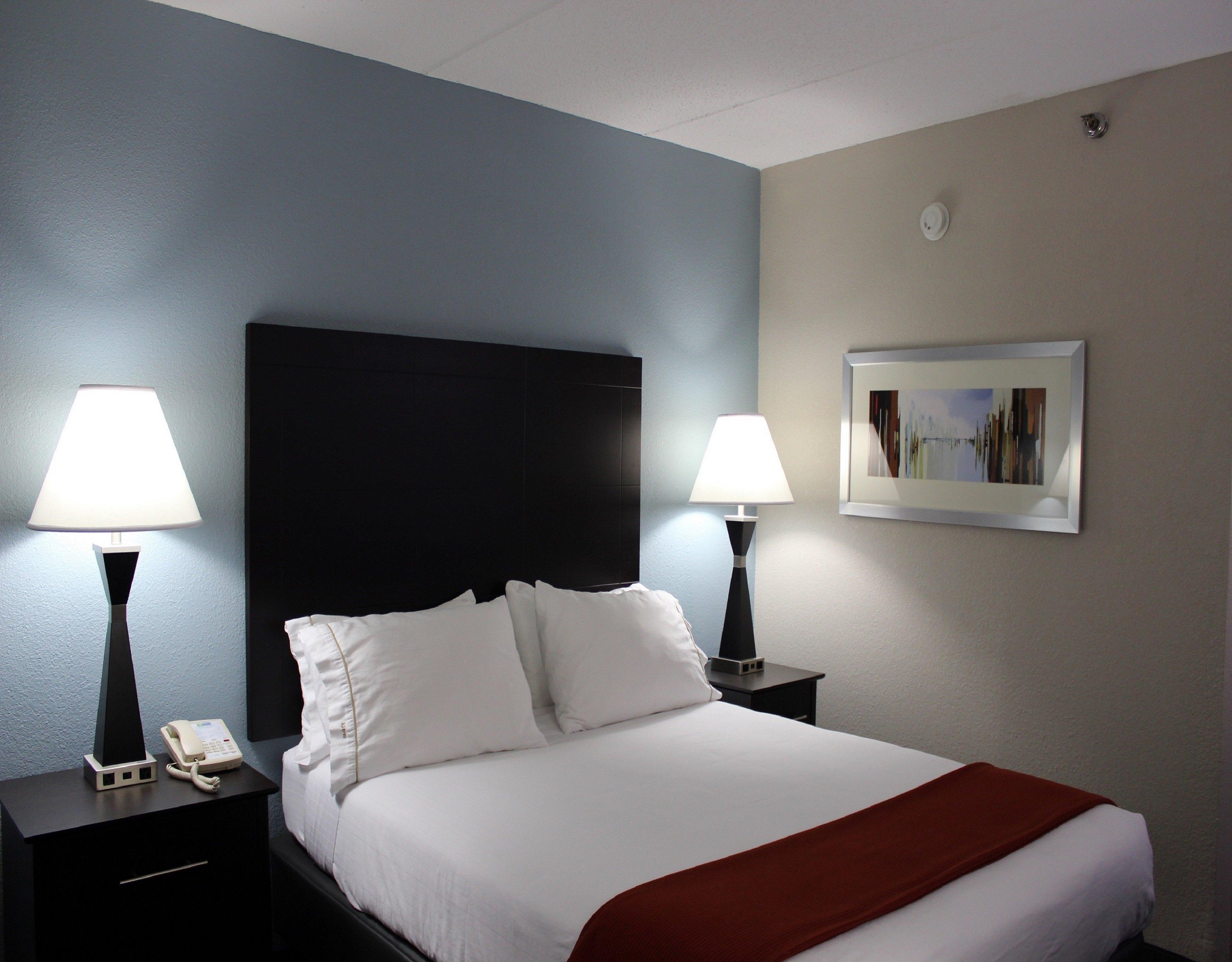 Holiday Inn Express Forsyth By Ihg Экстерьер фото