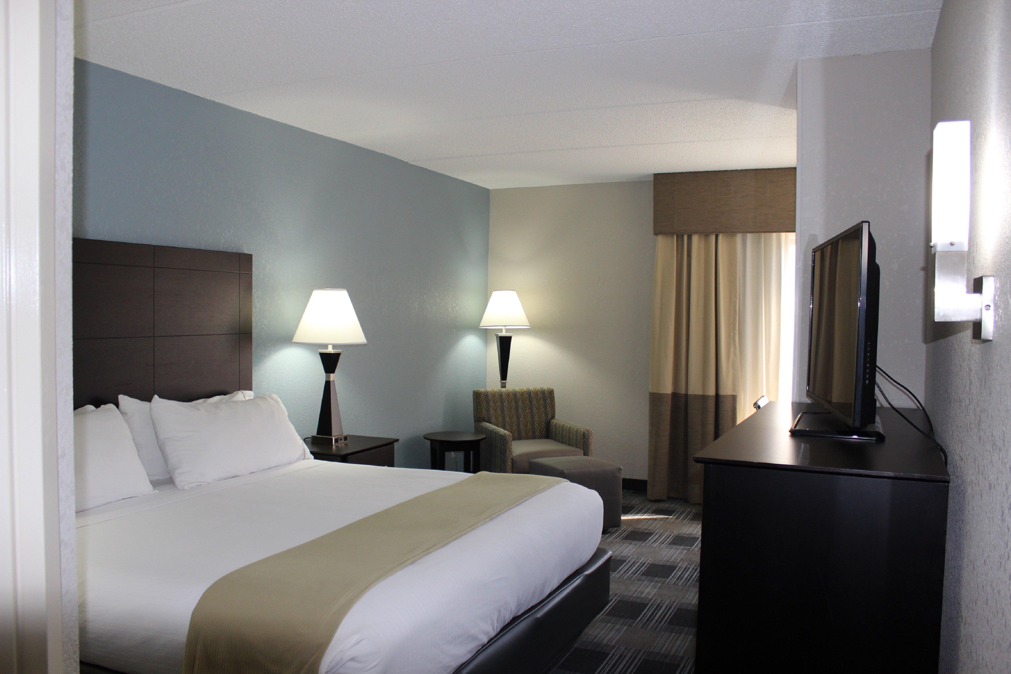 Holiday Inn Express Forsyth By Ihg Экстерьер фото