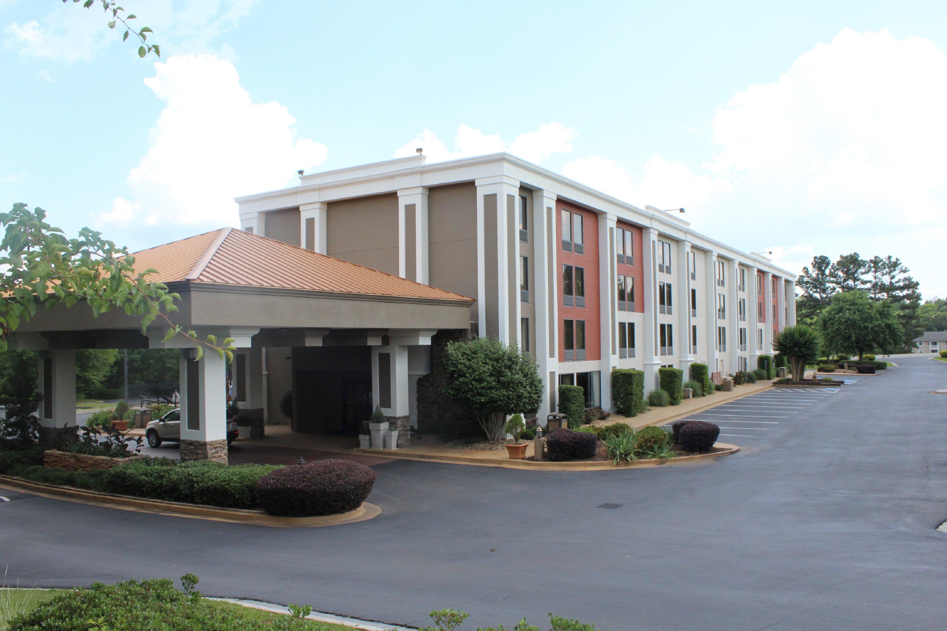 Holiday Inn Express Forsyth By Ihg Экстерьер фото