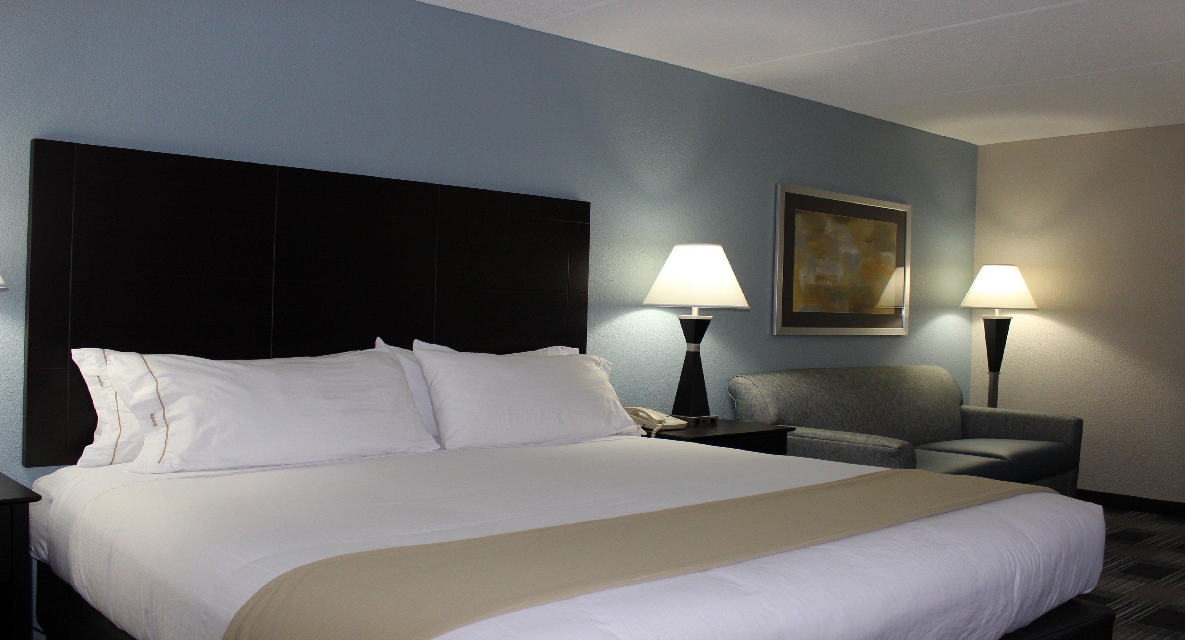 Holiday Inn Express Forsyth By Ihg Экстерьер фото